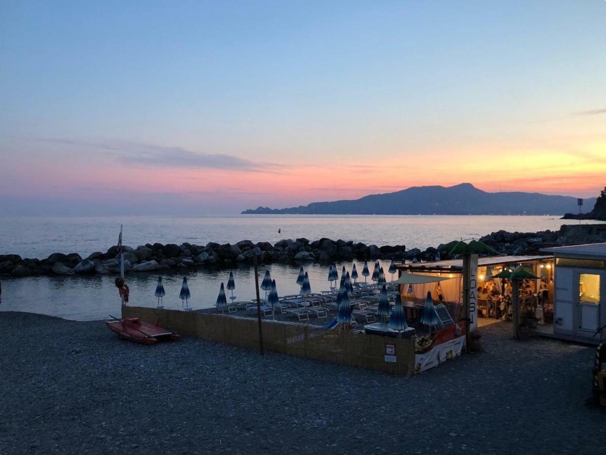 A.A.U.T Appartamento Villa Preli Chiavari Buitenkant foto